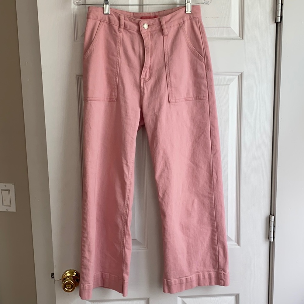 Pink stretchy pants